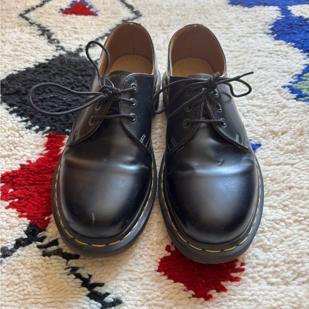 Dr. Martens Black Leather Oxfords | Men’s Size 7